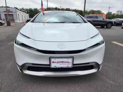 2024 Toyota Prius Prime SE