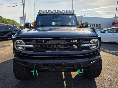 Shadow Black 2023 Ford Bronco Outer Banks