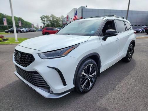 2022 Toyota Highlander XSE