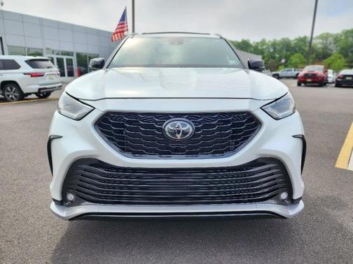 2022 Toyota Highlander XSE