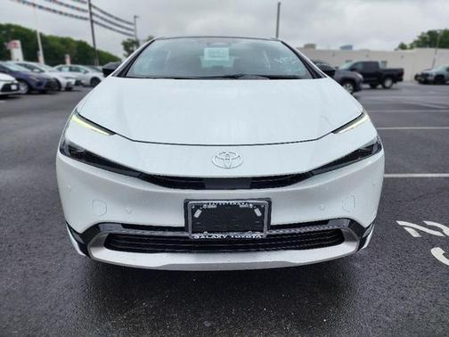 2025 Toyota Prius L