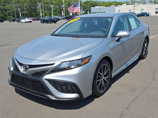 Celestial Silver Metallic 2024 Toyota Camry SE