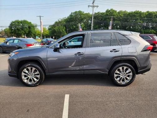 2021 Toyota RAV4 XLE Premium