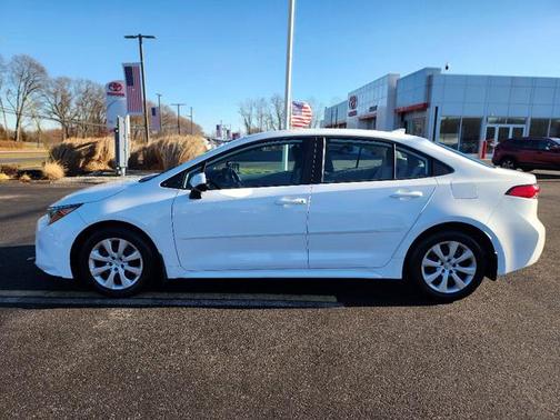 2023 Toyota Corolla LE