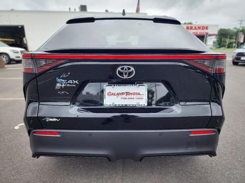 2025 Toyota bZ4X XLE