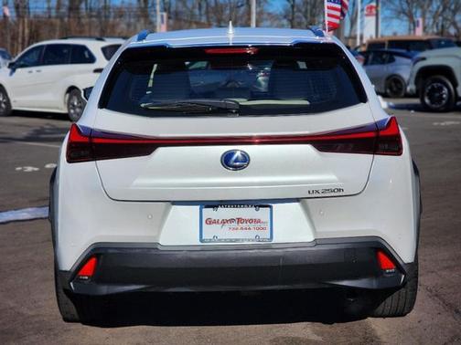 2020 Lexus UX 250h Base