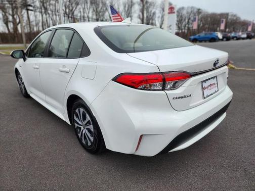 2020 Toyota Corolla Hybrid LE