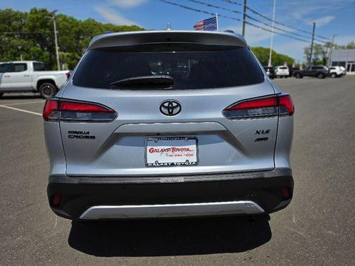Sonic Silver 2024 Toyota Corolla Cross XLE
