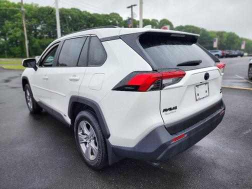 2023 Toyota RAV4 Hybrid XLE