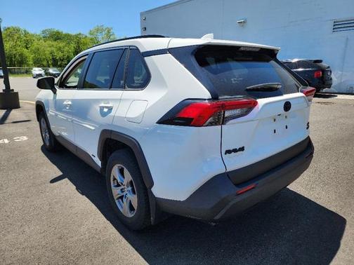 2023 Toyota RAV4 Hybrid XLE