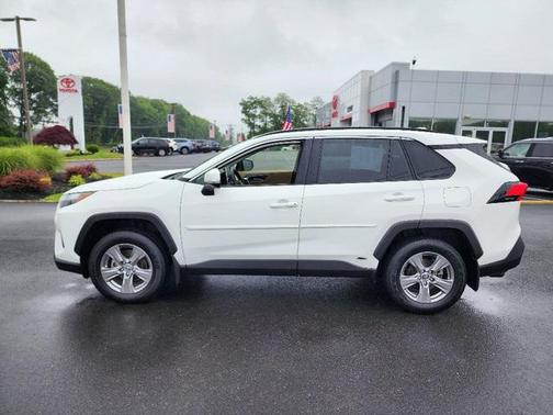 2023 Toyota RAV4 Hybrid XLE
