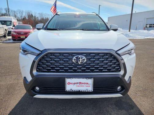2022 Toyota Corolla Cross XLE