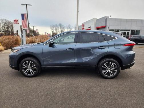 2024 Toyota Venza LE