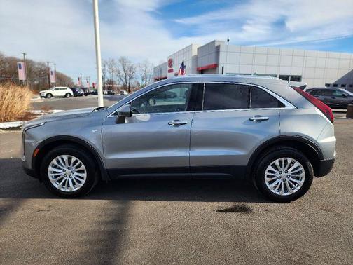 2024 Cadillac XT4 Luxury