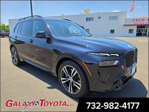 Carbon Black Metallic 2023 BMW X7 M60i