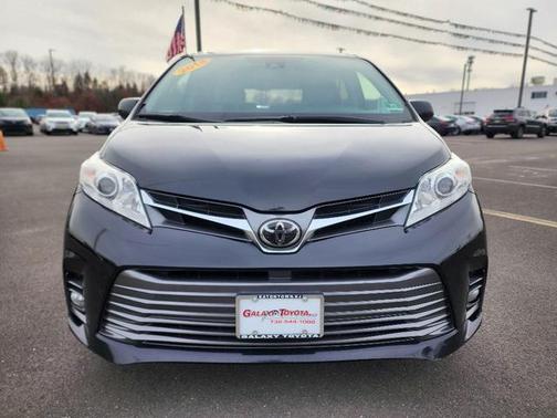 2018 Toyota Sienna XLE Premium