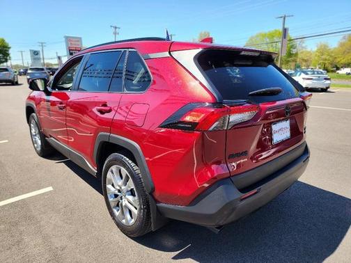 2023 Toyota RAV4 XLE Premium