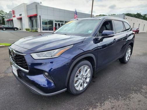 2022 Toyota Highlander Limited