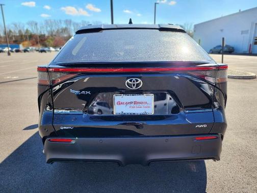 2025 Toyota bZ4X XLE