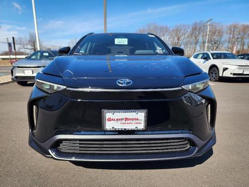 2025 Toyota bZ4X XLE
