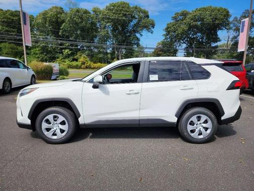 2025 Toyota RAV4 LE
