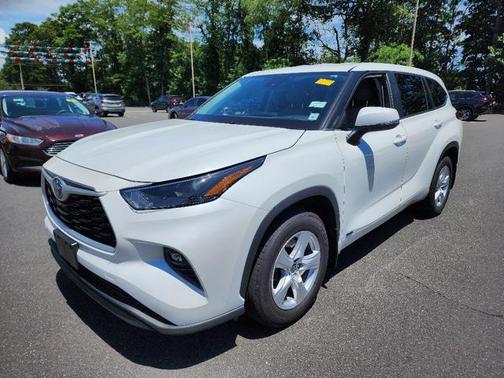2023 Toyota Highlander Hybrid LE