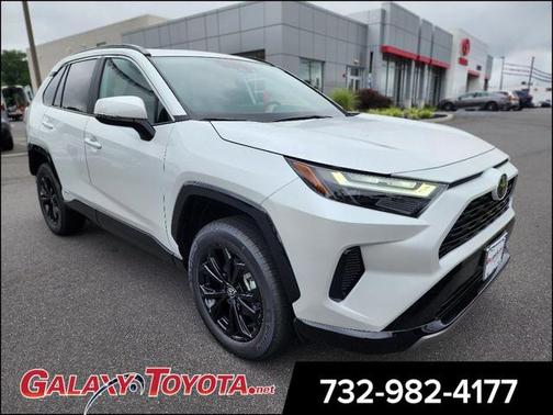 2025 Toyota RAV4 Hybrid SE