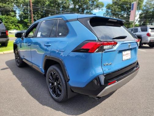 2025 Toyota RAV4 Hybrid SE