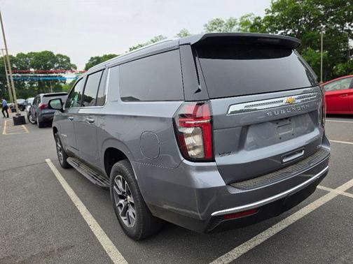 Satin Steel Metallic 2022 Chevrolet Suburban LT