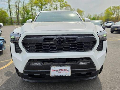 Ice 2026 Toyota Tacoma Hybrid TRD Off Road