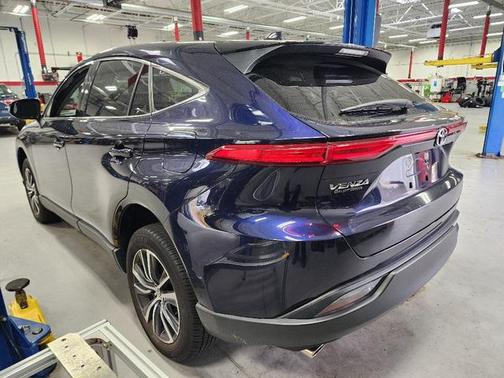 2023 Toyota Venza LE