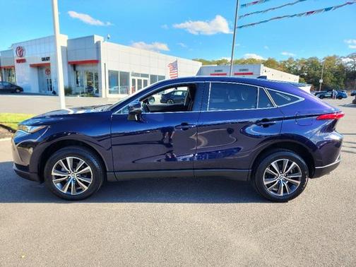 2023 Toyota Venza LE
