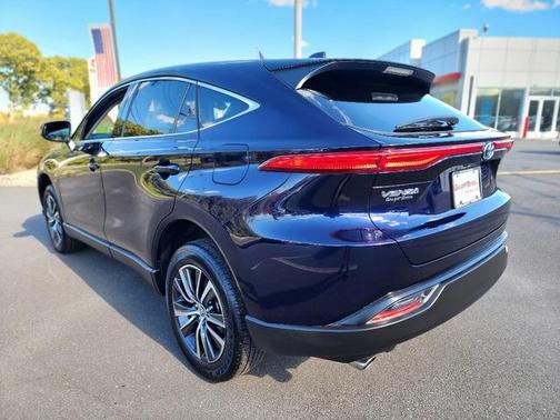 2023 Toyota Venza LE