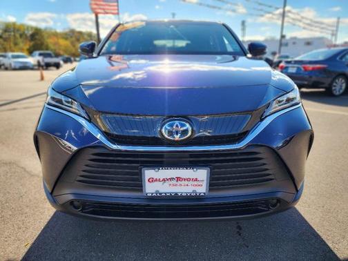 2023 Toyota Venza LE