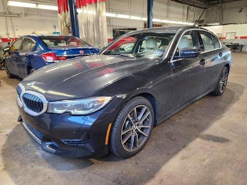 2019 BMW 330 xDrive