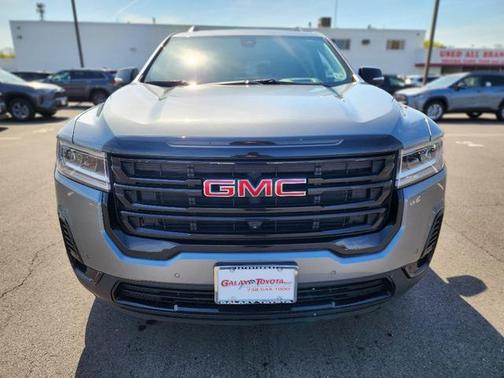 2022 GMC Acadia AWD SLT