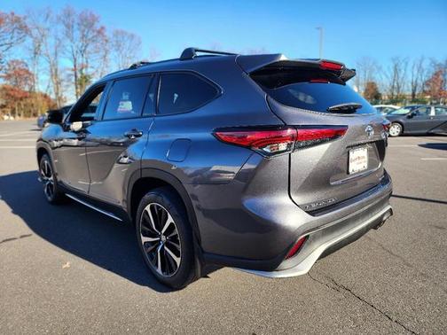 2022 Toyota Highlander XSE