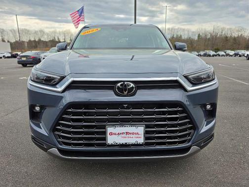 Storm Cloud 2024 Toyota Grand Highlander Platinum