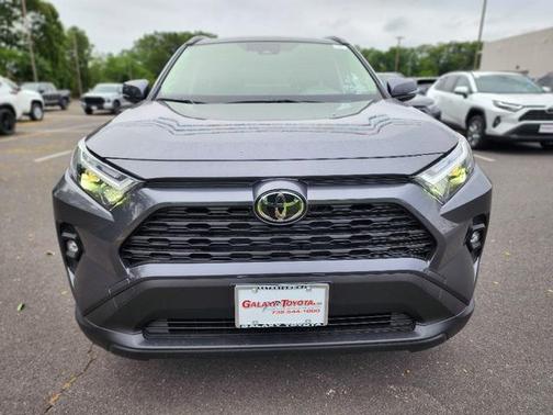 2025 Toyota RAV4 Hybrid XLE Premium
