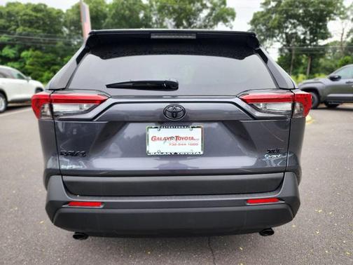 2025 Toyota RAV4 Hybrid XLE Premium