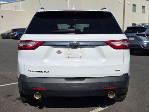 Summit White 2021 Chevrolet Traverse RS