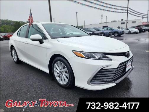 2022 Toyota Camry LE