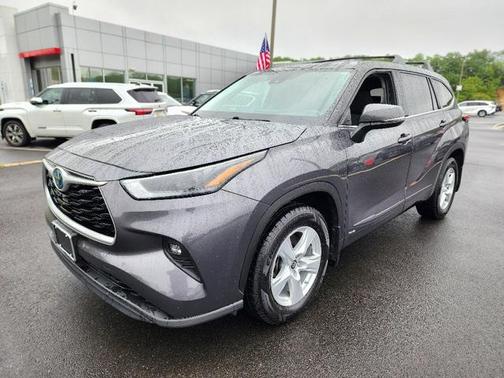 2022 Toyota Highlander Hybrid LE