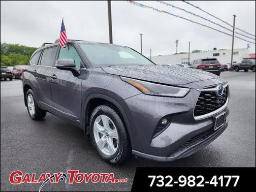 2022 Toyota Highlander Hybrid LE
