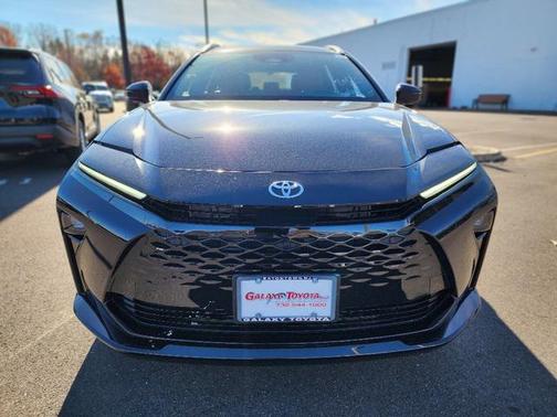 2025 Toyota Crown Signia Limited