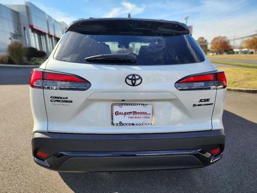 2026 Toyota Corolla Hybrid SE