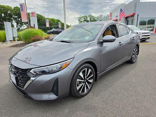 Gun Metallic 2024 Nissan Sentra SV