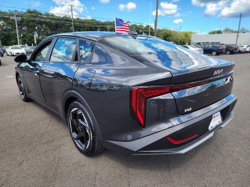 2025 Kia K4 EX