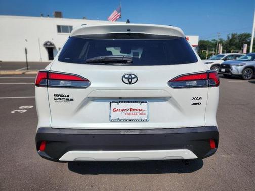 2025 Toyota Corolla Cross XLE