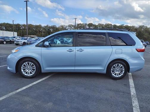 2015 Toyota Sienna XLE Premium